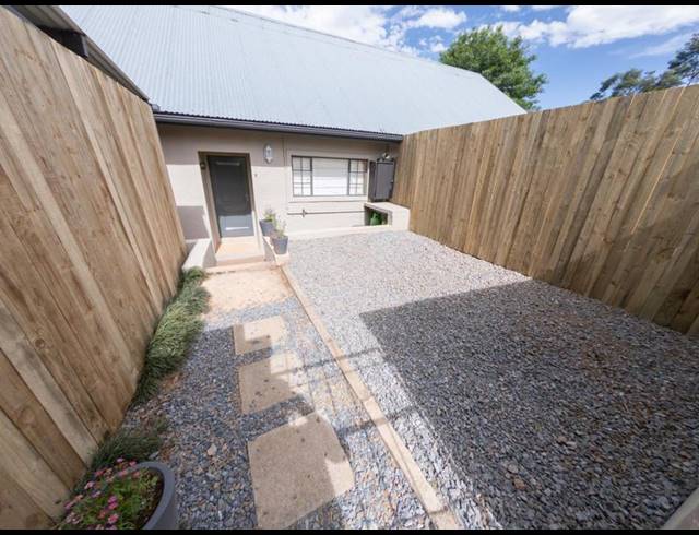 2 BEDROOM SIMPLEX FOR SALE IN ROSETTA